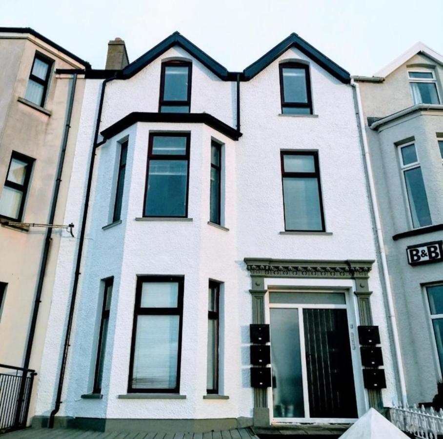 4 Golf Terrace - Portrush By The Sea Appartement Buitenkant foto